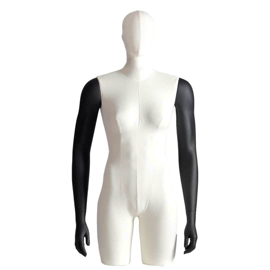 Torse mannequin femme recouvert de tissu blanc avec bras tendus noirs